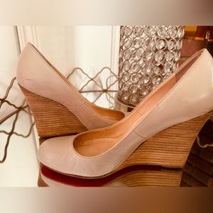 CHRISTIAN LOUBOUTIN cream taupe wedges heels